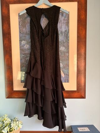 Vestido Negro Encaje y Volantes