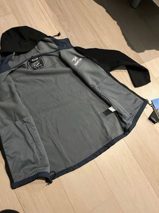 Cortavientos Arc'teryx Negro