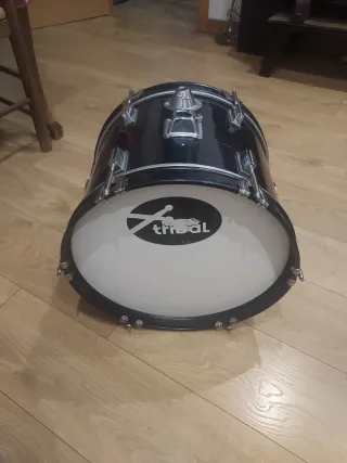 Bombo de batería negro