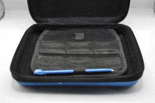 Pacchetto 5 giochi + Nintendo 2DS Rossa e Bianca