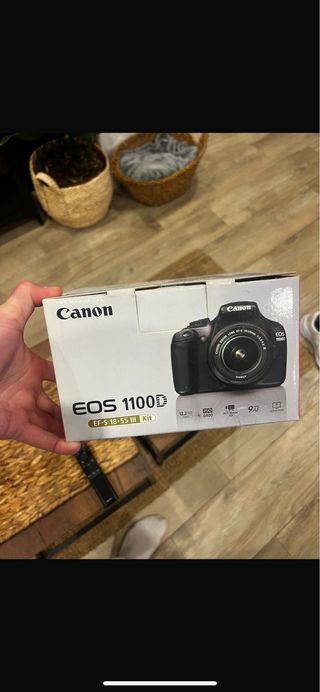 Cámara Canon EOS 1100D Negra