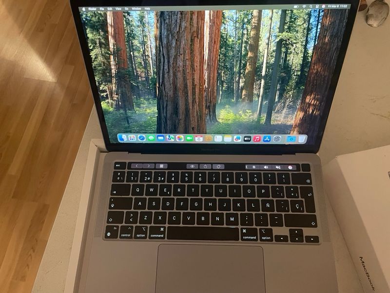 MacBook Pro 13” M2 2022 16GB RAM 512GB SSD Plata afbeelding 7