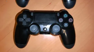Joystick magnetici per PS4