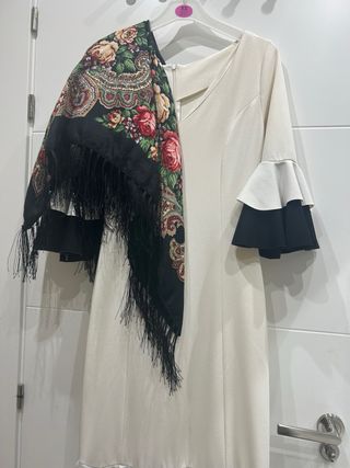 Vestido de Flamenca blanco y negro