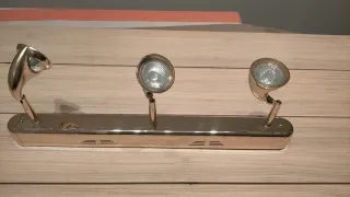 Lámpara de techo dorada 3 focos