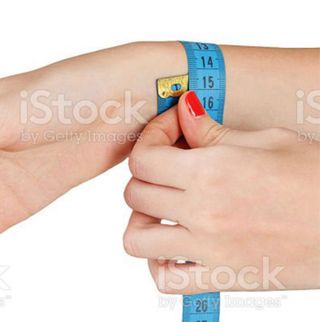 Pulsera Artesanal de Malaquita & Detalles en Plata