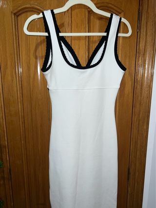 Vestido midi Zara blanco