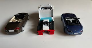 Coches a escala BMW Z8, Ford focus y Kenworth