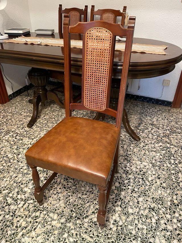 Mesa comedor extensible redonda madera y 4 sillas