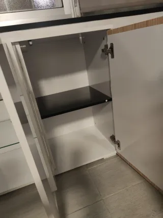 Mueble aparador madera y cristal