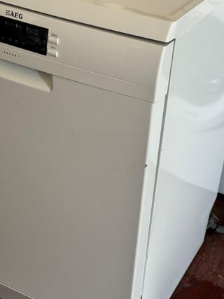 LAVAVAJILLAS AEG FAVORIT DOS BANDEJAS BLANCO