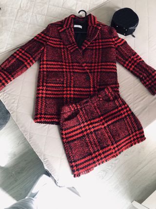 Conjunto mango  cuadros rojo y negro