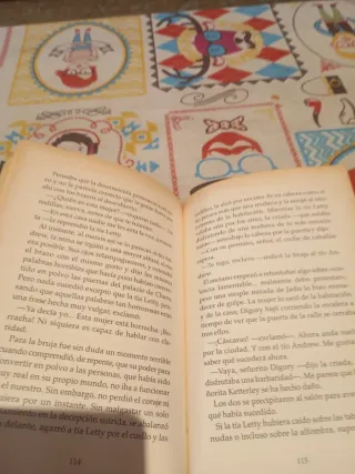 Las crónicas de Narnia libros 1,2 y 3.