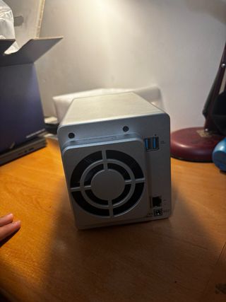 NAS TerraMaster F2-210 2 Bahías – Como Nuevo