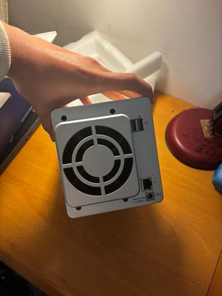 NAS TerraMaster F2-210 2 Bahías – Como Nuevo