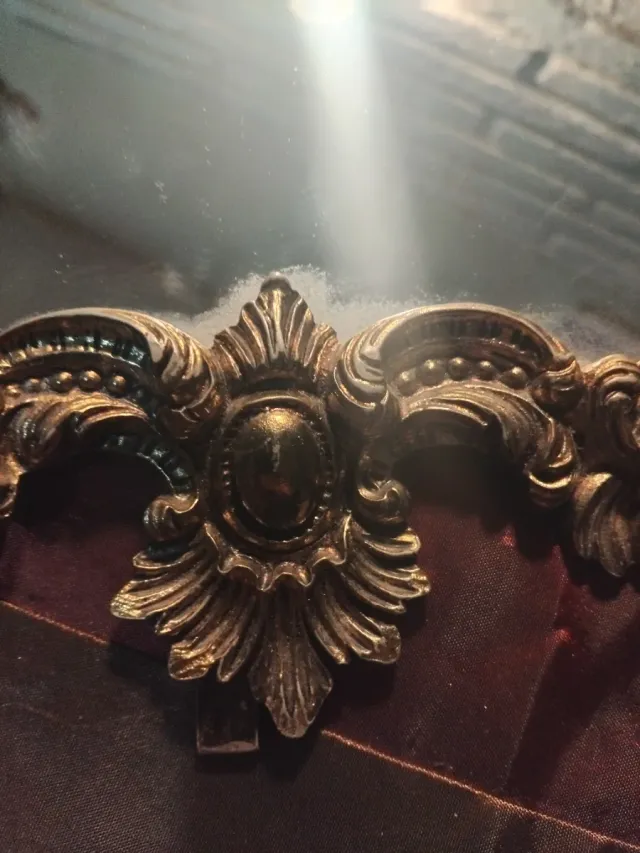 ANTIGUO ESPEJO DE MESA.