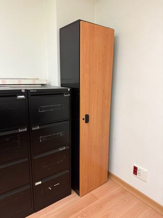 Armario de oficina madera