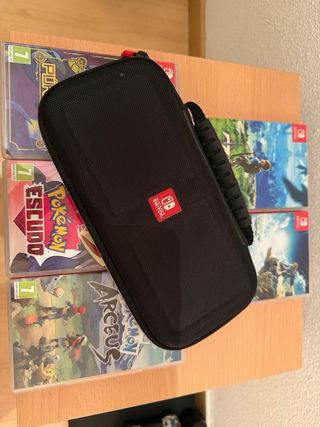 Nintendo Switch OLED Bianca e Nera