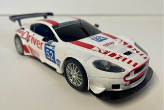 Scalextric Aston Martin DBR9 24h Le Mans 2010