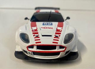 Scalextric Aston Martin DBR9 24h Le Mans 2010