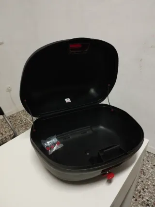 Baúl Kappa 46L con base