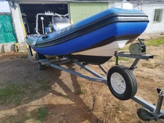 Barco Semirrígido Valiant DR 5,80