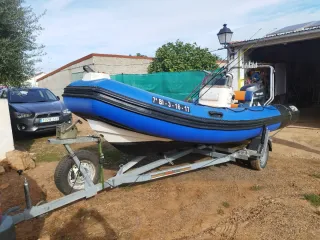 Barco Semirrígido Valiant DR 5,80