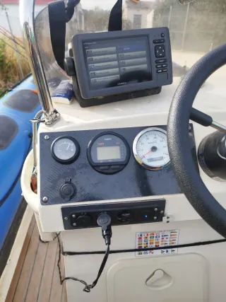 Barco Semirrígido Valiant DR 5,80