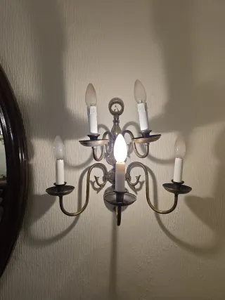 Lámpara de araña negra y dorada se puede negociar