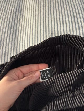 Falda negra tubo talla S Shein