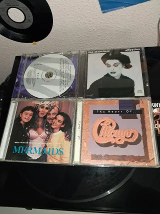 CDs Música ( preguntar precio)