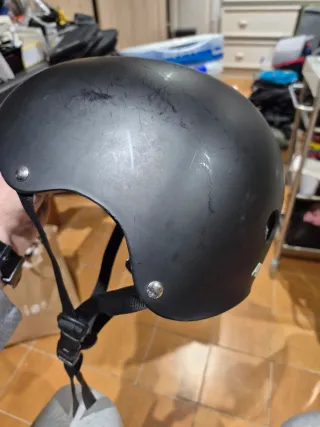 Mochila Oxelo y casco patinaje Powerslide