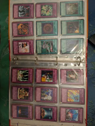 Lotto 275 Carte Yu-Gi-Oh!