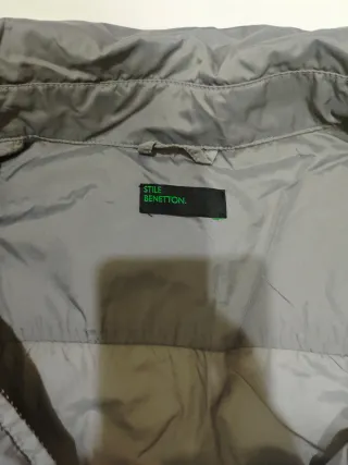 Cortavientos Benetton Mujer Gris