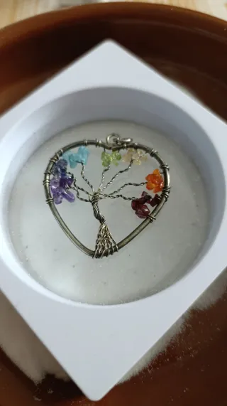 Colgante Corazón Árbol Vida 7 Chakras