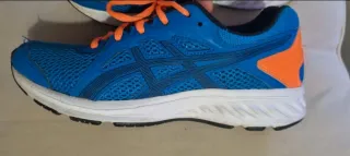 Zapatillas Asics Azules y Naranjas