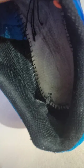 Zapatillas Asics Azules y Naranjas