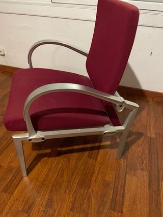 Butaca diseño preciosa de hierro y tela morada