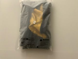 CAMISETA DEPORTIVA NEGRA PARA SUDAR