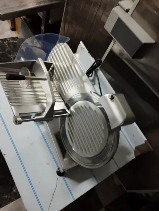 Cortadora de fiambre nueva a estrenar