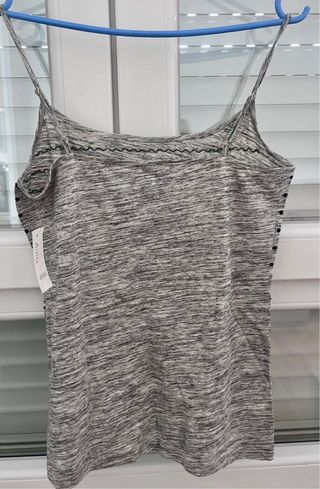 Top tirantes gris con lentejuelas Talla S