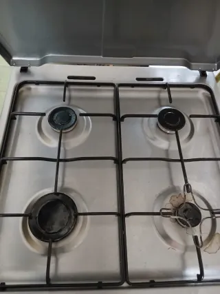 Fornello Beko con forno