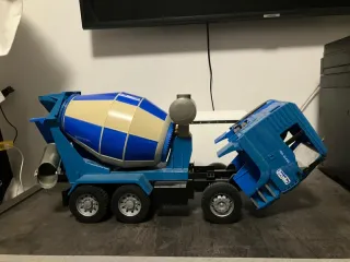 Bruder Camion Betoniera MAN TGA