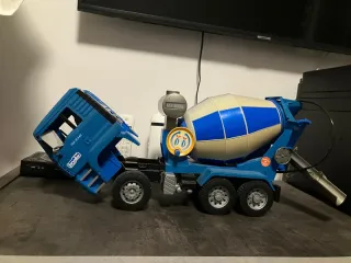 Bruder Camion Betoniera MAN TGA