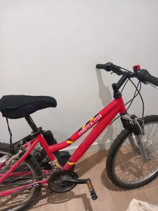 Bicicleta MYRTEA M24 Roja