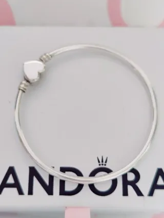 Bracciale rigido Pandora Cuore Farfalla