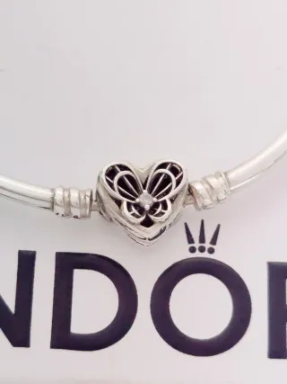 Bracciale rigido Pandora Cuore Farfalla