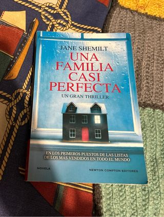 Una familia casi perfecta