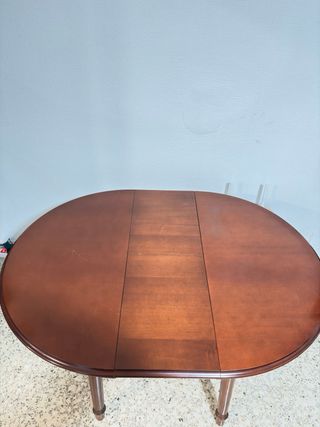 Mesa redonda extensible de madera