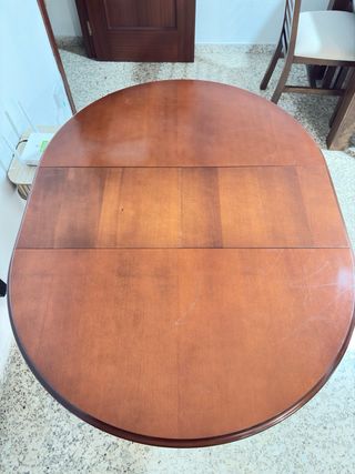 Mesa redonda extensible de madera